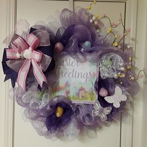 Beautiful Easter Greetings Wreath
